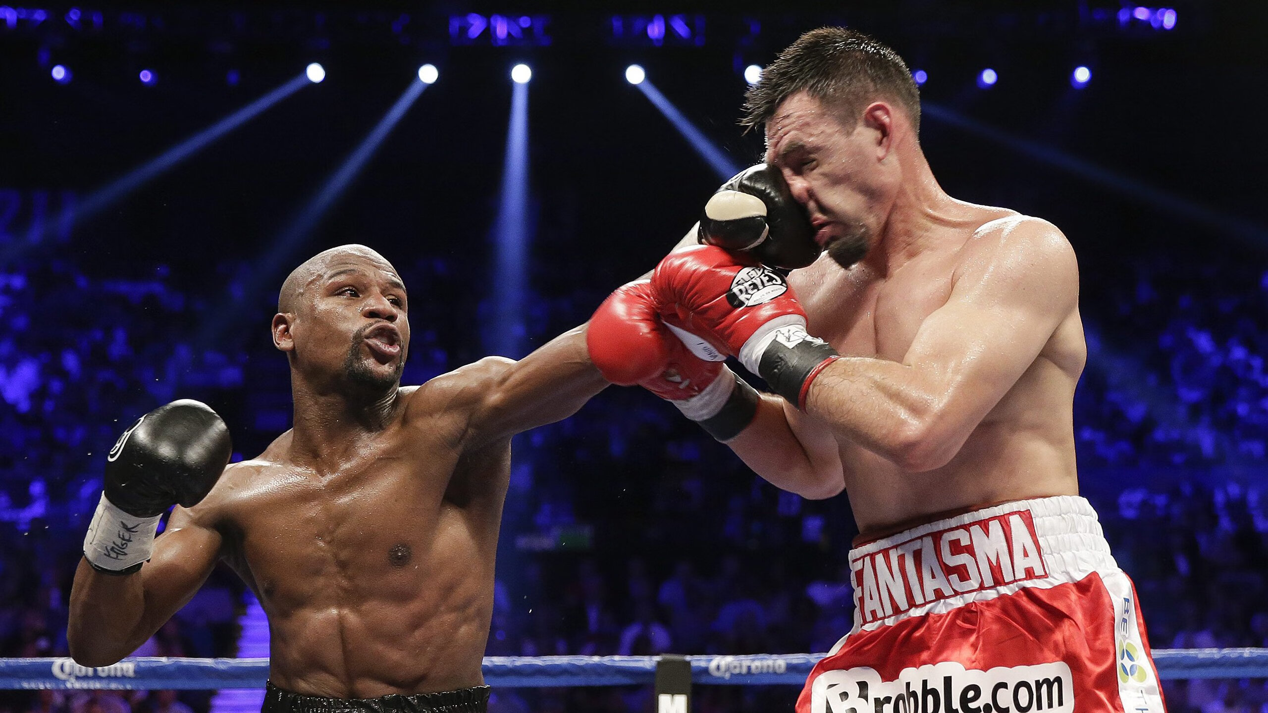 巴萨击溃比利亚雷亚尔，久保建英成为关键先生